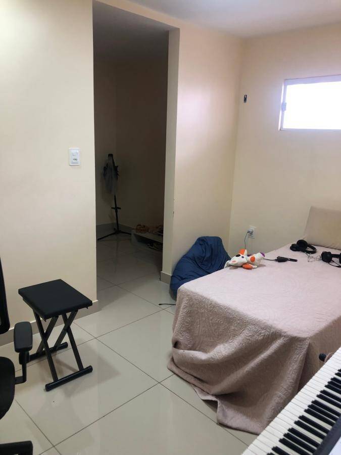 Casa à venda com 5 quartos, 300m² - Foto 8