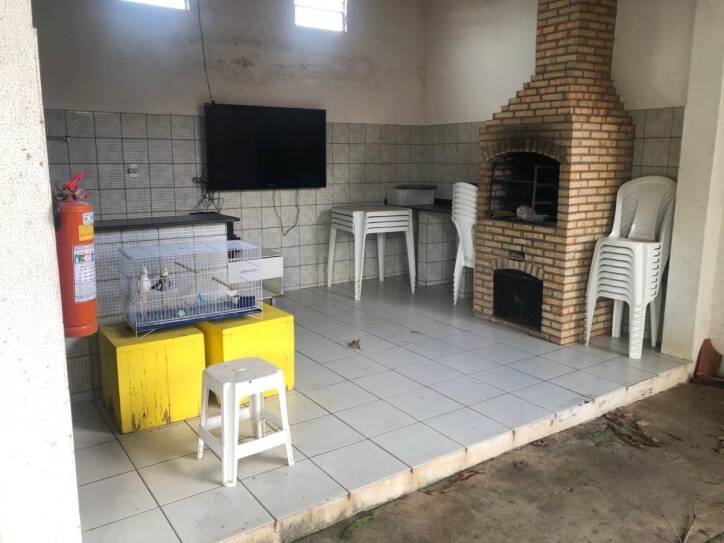 Casa à venda com 5 quartos, 300m² - Foto 13