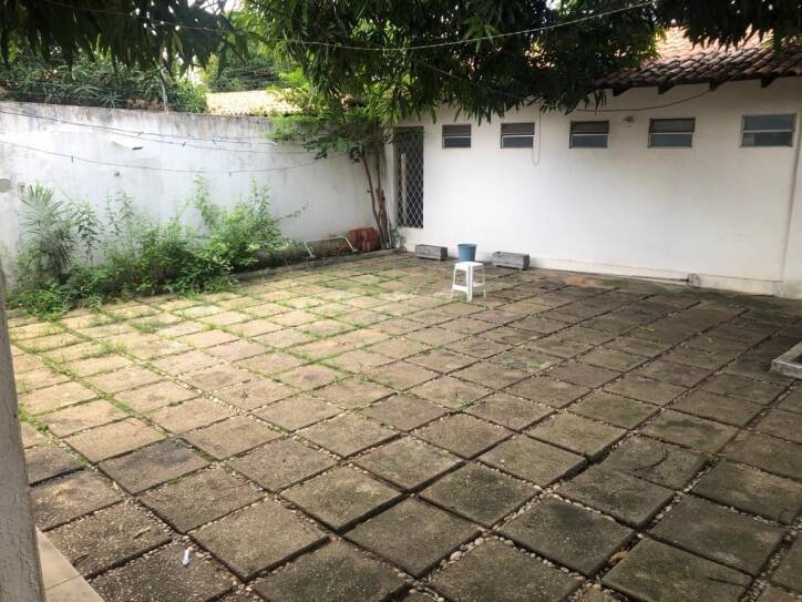 Casa à venda com 5 quartos, 300m² - Foto 17