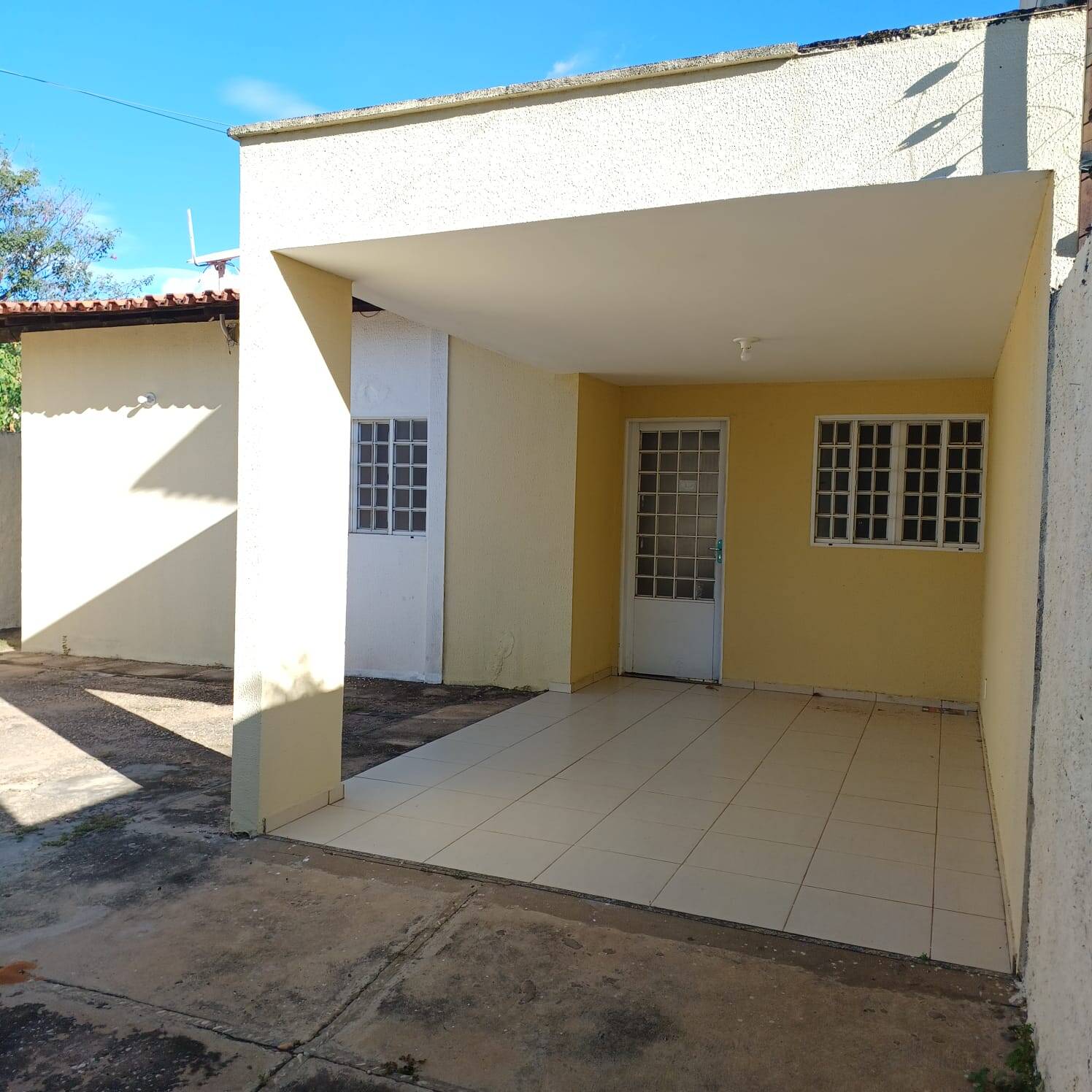 Casa à venda com 3 quartos, 97m² - Foto 3