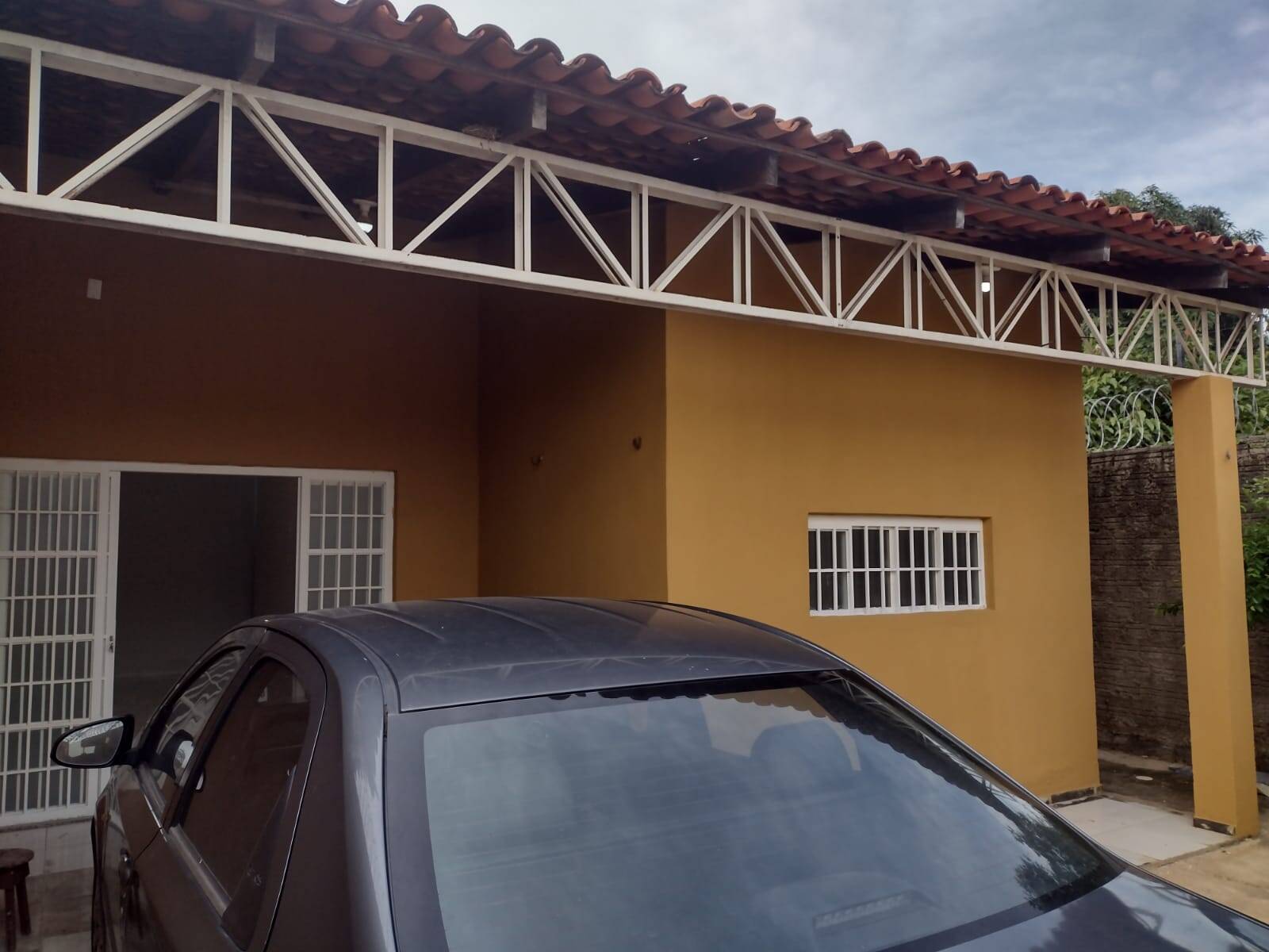 Casa à venda com 3 quartos, 90m² - Foto 1