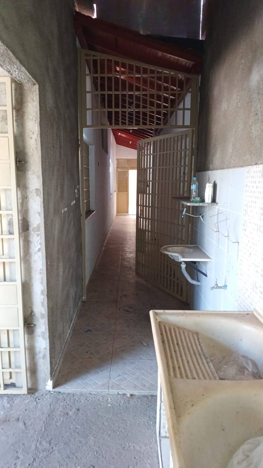 Casa à venda com 4 quartos, 200m² - Foto 13