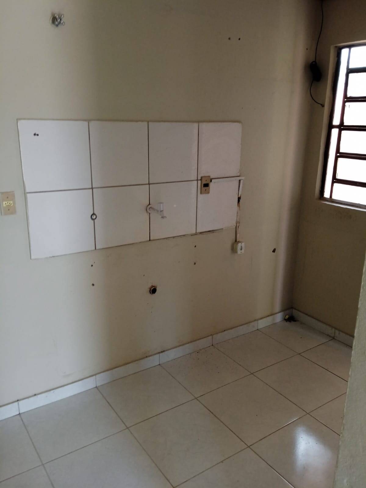 Casa à venda com 2 quartos, 60m² - Foto 11