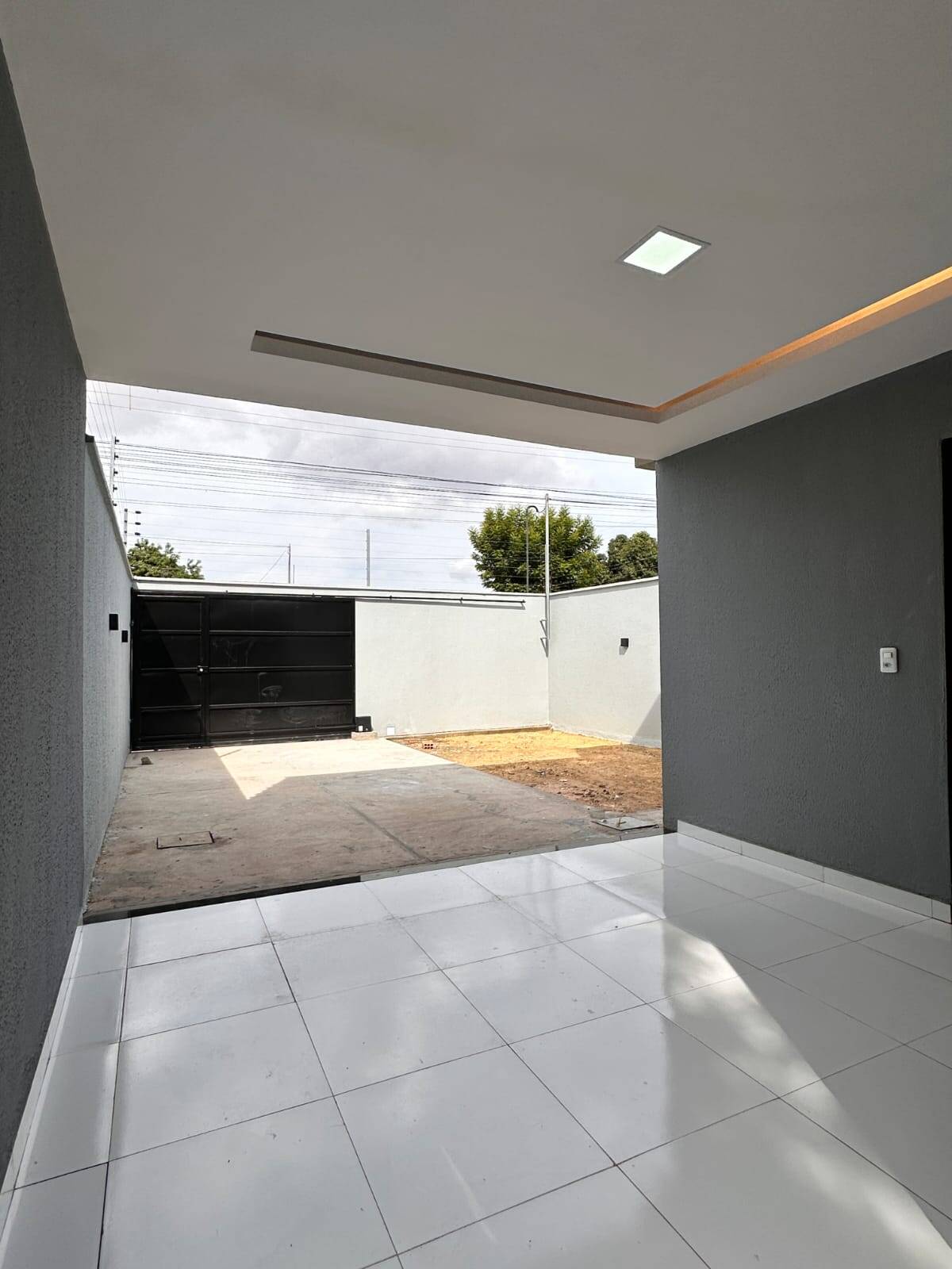 Casa à venda com 3 quartos, 84m² - Foto 2