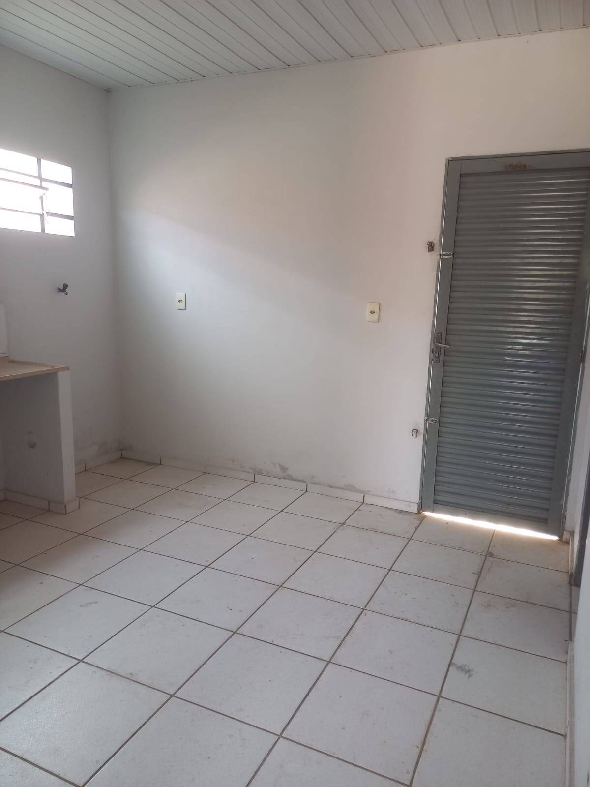 Casa à venda com 2 quartos, 54m² - Foto 11