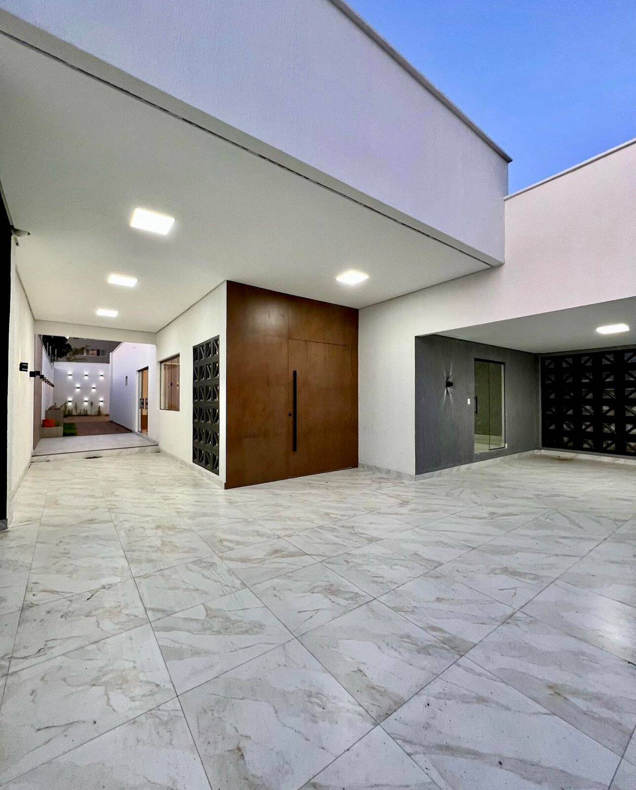 Casa à venda com 4 quartos, 300m² - Foto 7