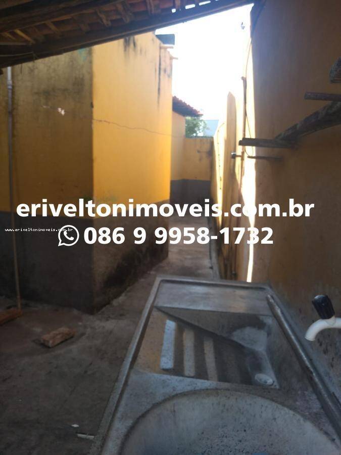 Casa à venda com 3 quartos, 200m² - Foto 6