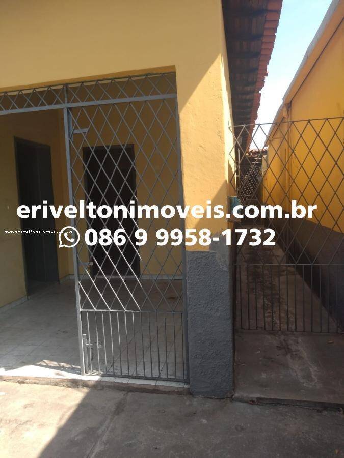 Casa à venda com 3 quartos, 200m² - Foto 9