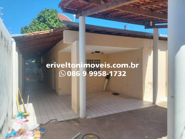 #107 - Casa Avulsa para Venda em Teresina - PI - 2