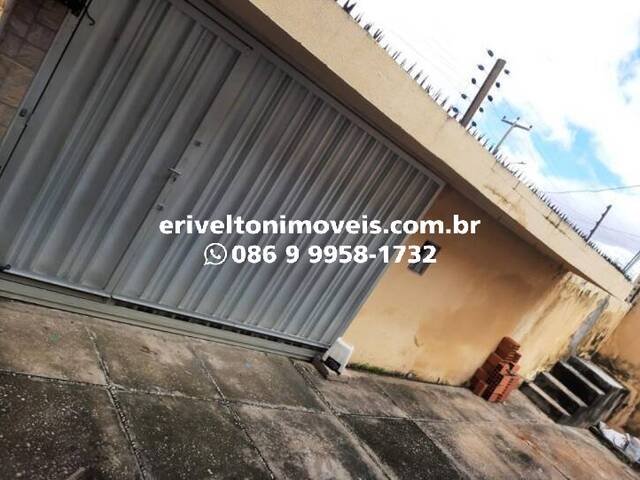 #132 - Casa Avulsa para Venda em Teresina - PI - 2