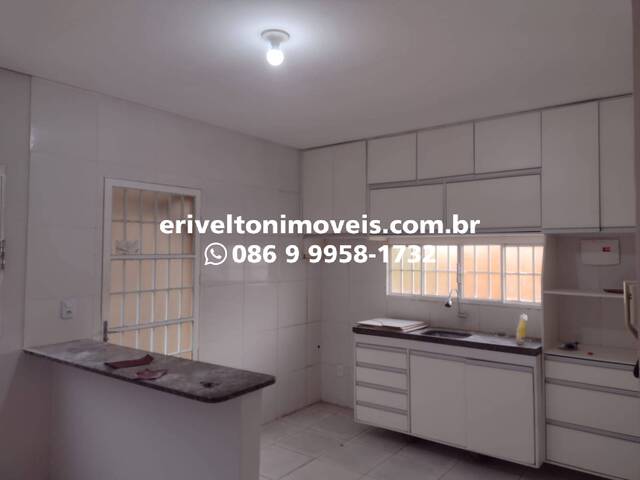 Casa Avulsa para Venda em Teresina - 5