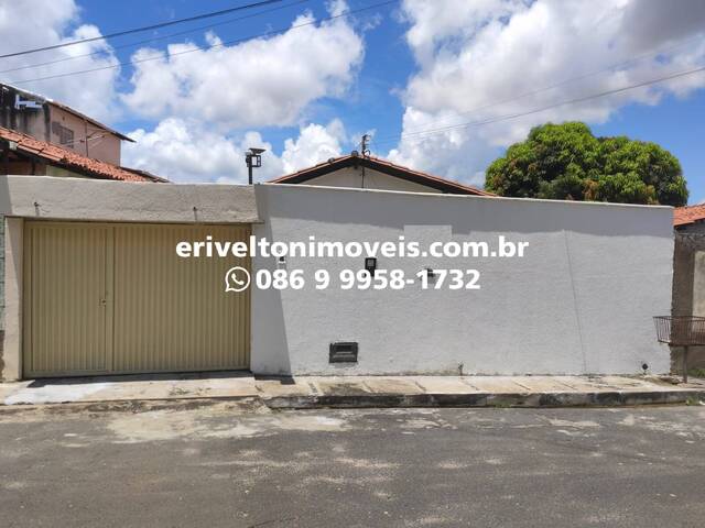 #129 - Casa Avulsa para Venda em Teresina - PI - 1