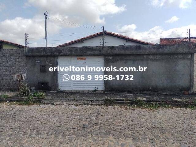 #256 - Casa Avulsa para Venda em Teresina - PI - 1