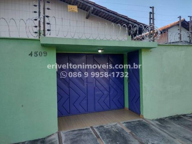 #70 - Casa Avulsa para Venda em Teresina - PI - 1