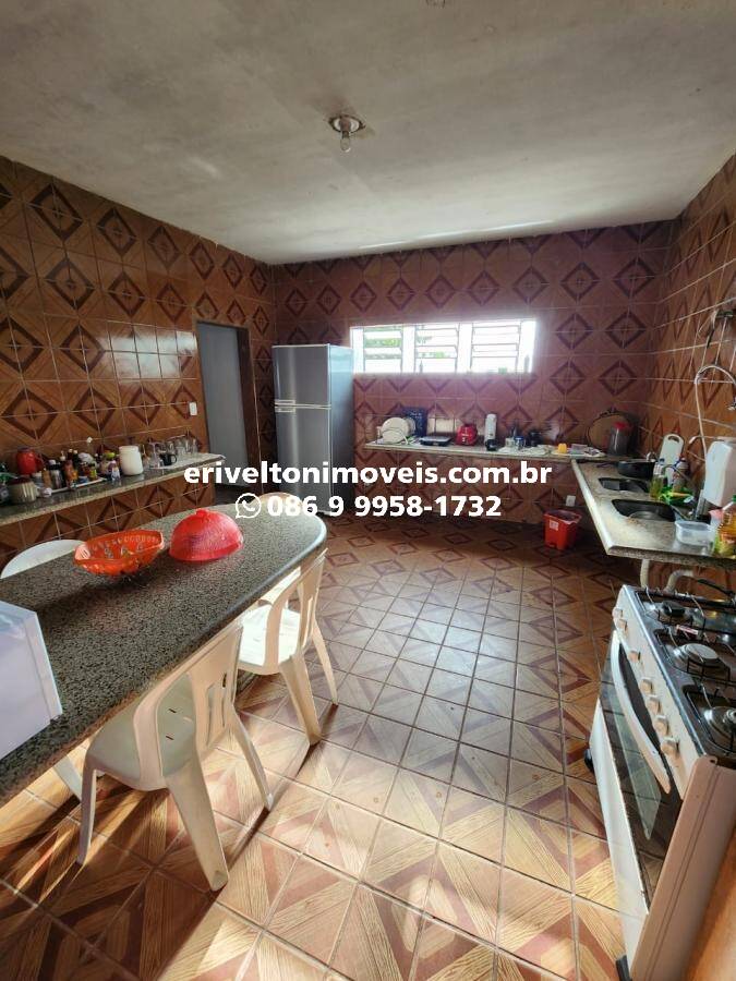 Casa à venda com 5 quartos, 235m² - Foto 13