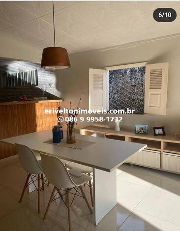 Casa à venda com 3 quartos, 70m² - Foto 5