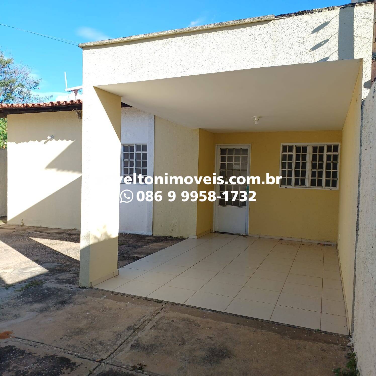 Casa à venda com 3 quartos, 97m² - Foto 3