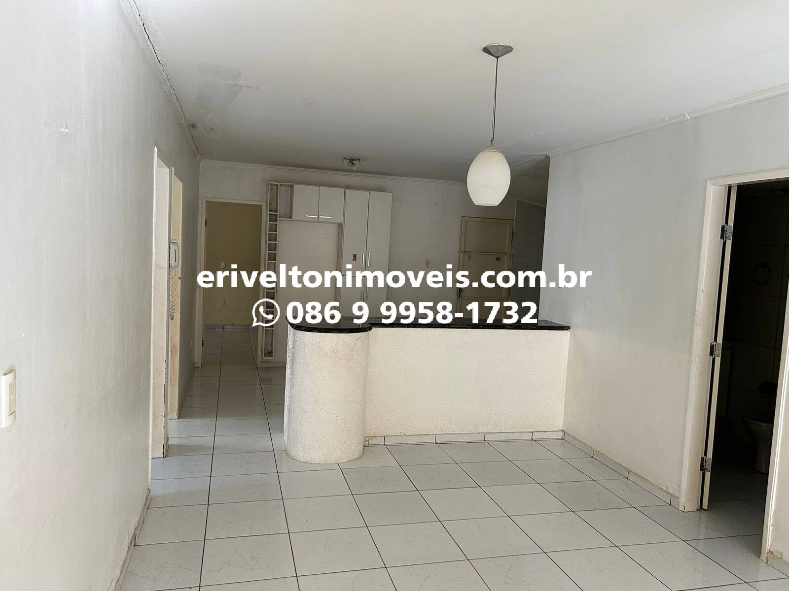 Casa à venda com 3 quartos, 183m² - Foto 4