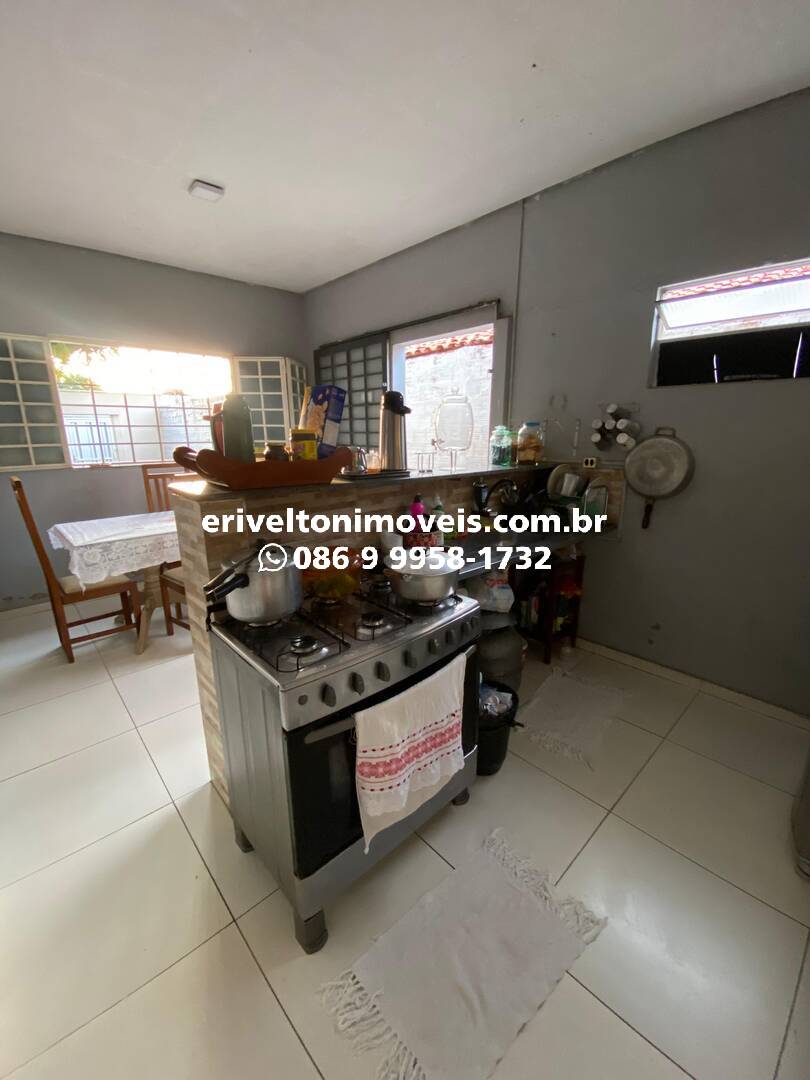 Casa à venda com 3 quartos, 80m² - Foto 10