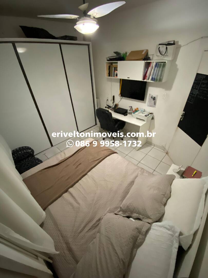 Casa à venda com 3 quartos, 80m² - Foto 13