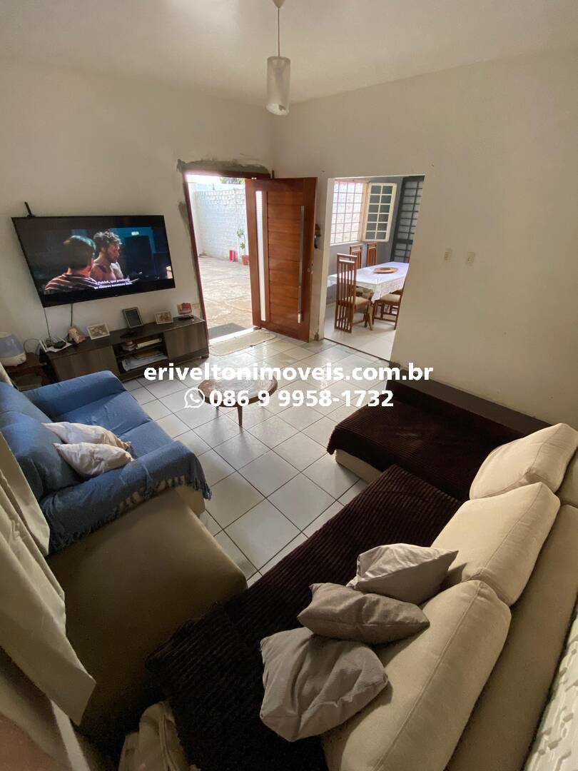 Casa à venda com 3 quartos, 80m² - Foto 15