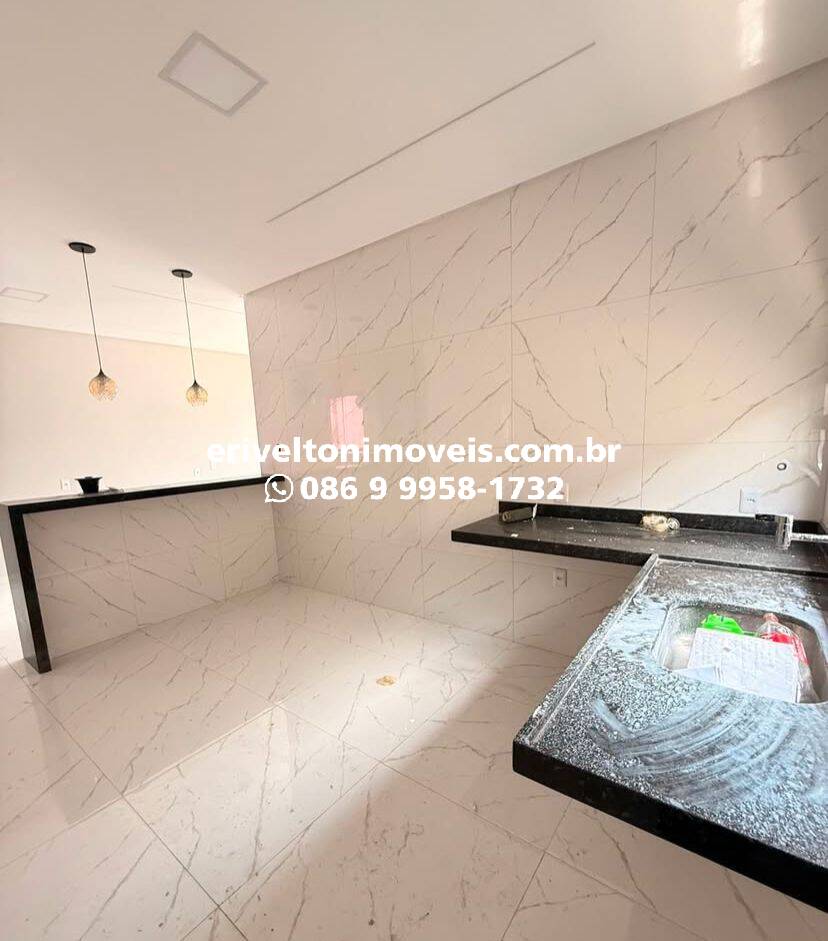 Casa à venda com 3 quartos, 99m² - Foto 5