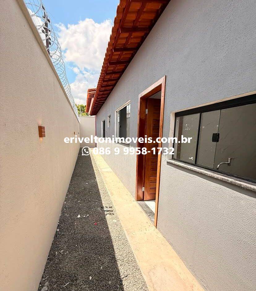 Casa à venda com 3 quartos, 99m² - Foto 9