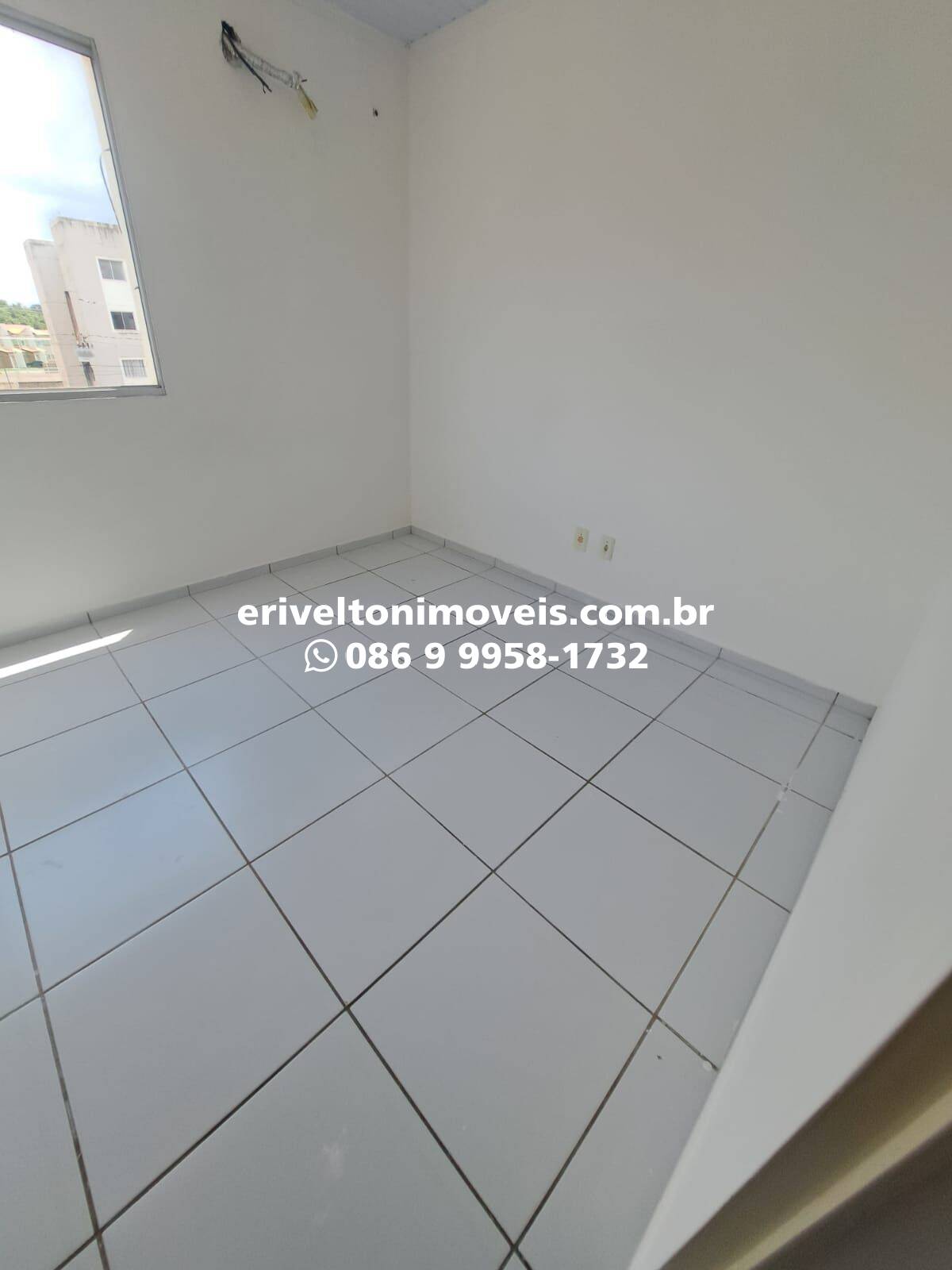 Apartamento à venda com 2 quartos, 46m² - Foto 11